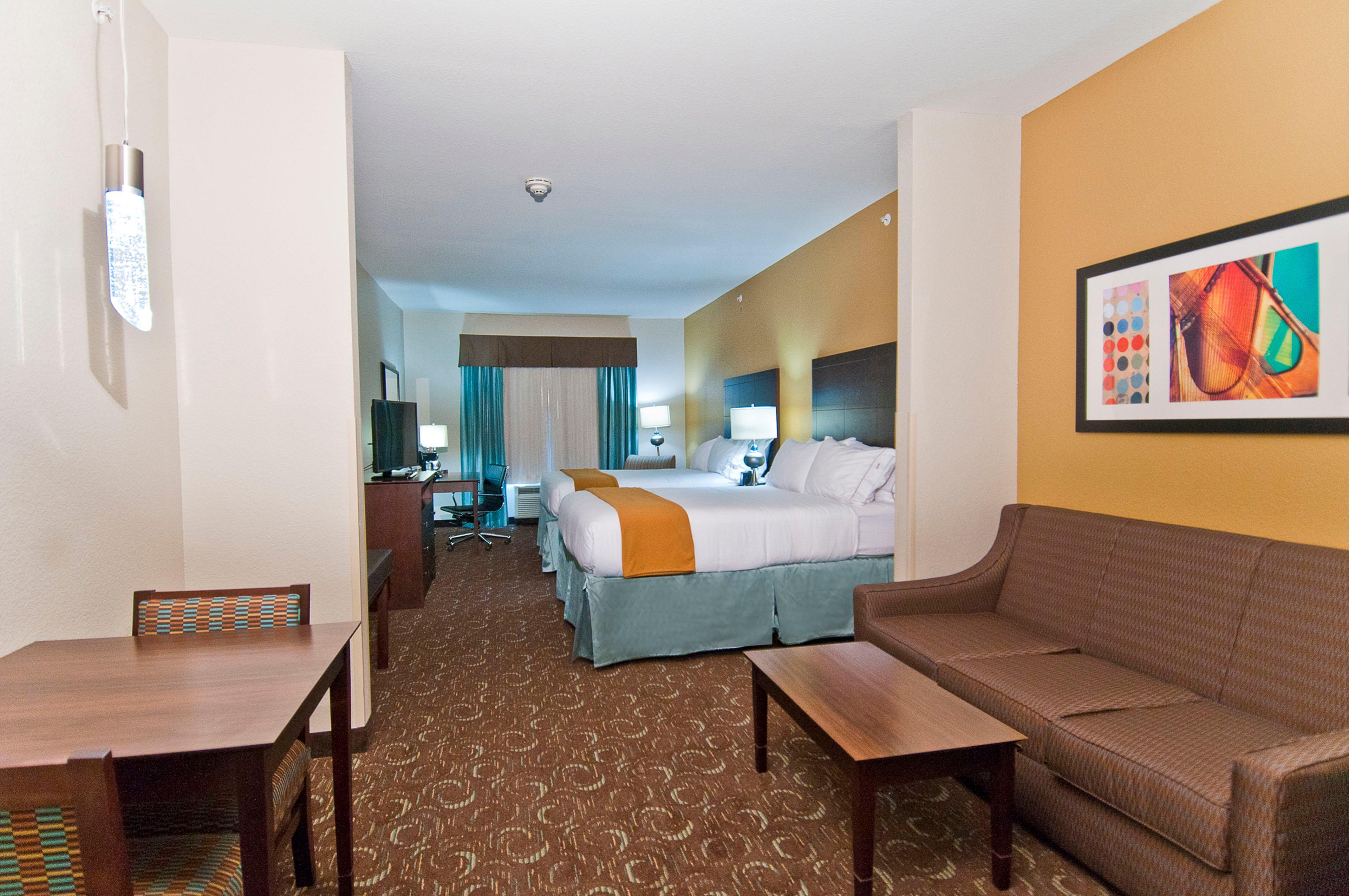 Holiday Inn Express & Suites San Antonio Frost Bank Center By Ihg Bagian luar foto