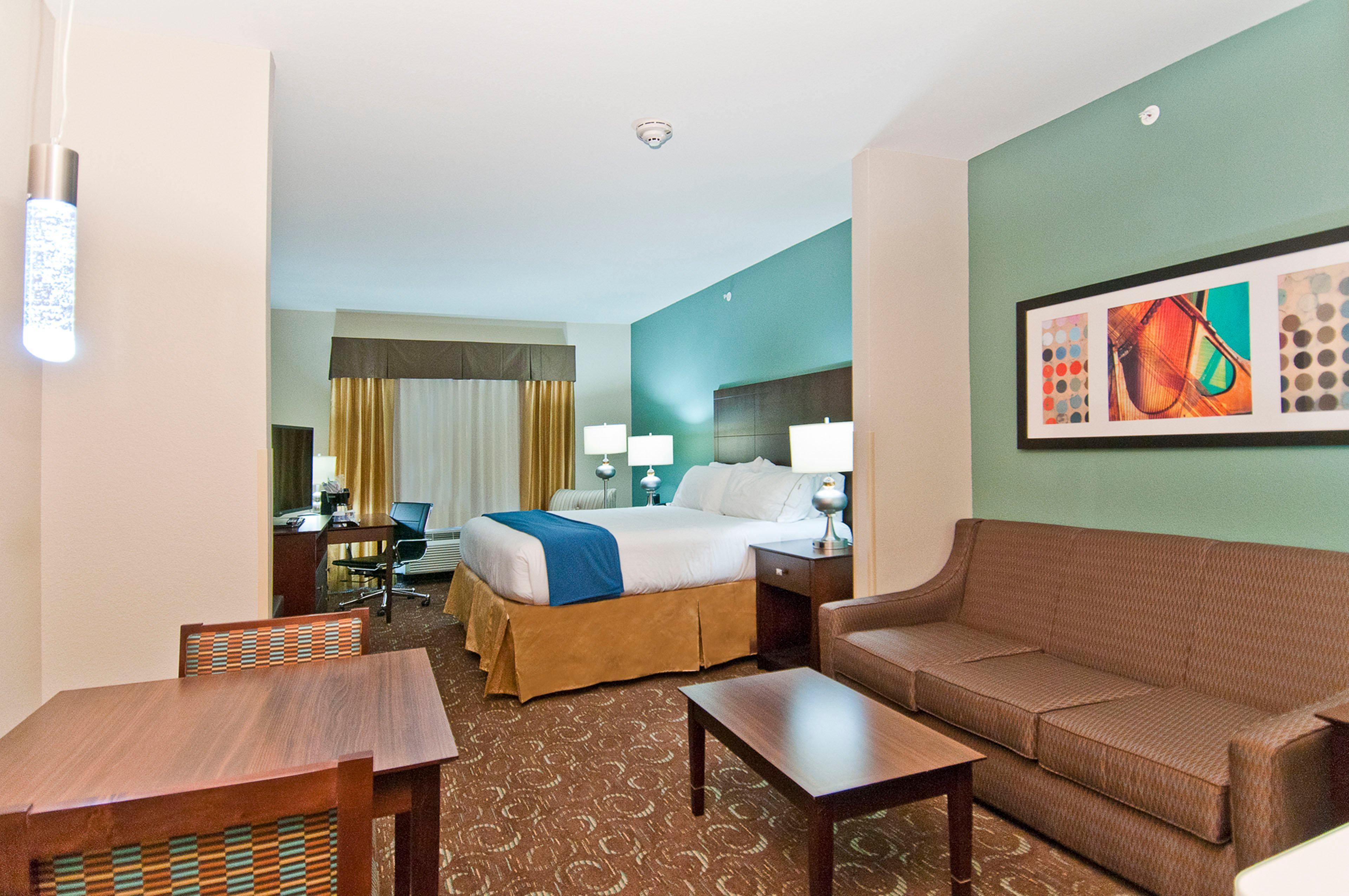 Holiday Inn Express & Suites San Antonio Frost Bank Center By Ihg Bagian luar foto