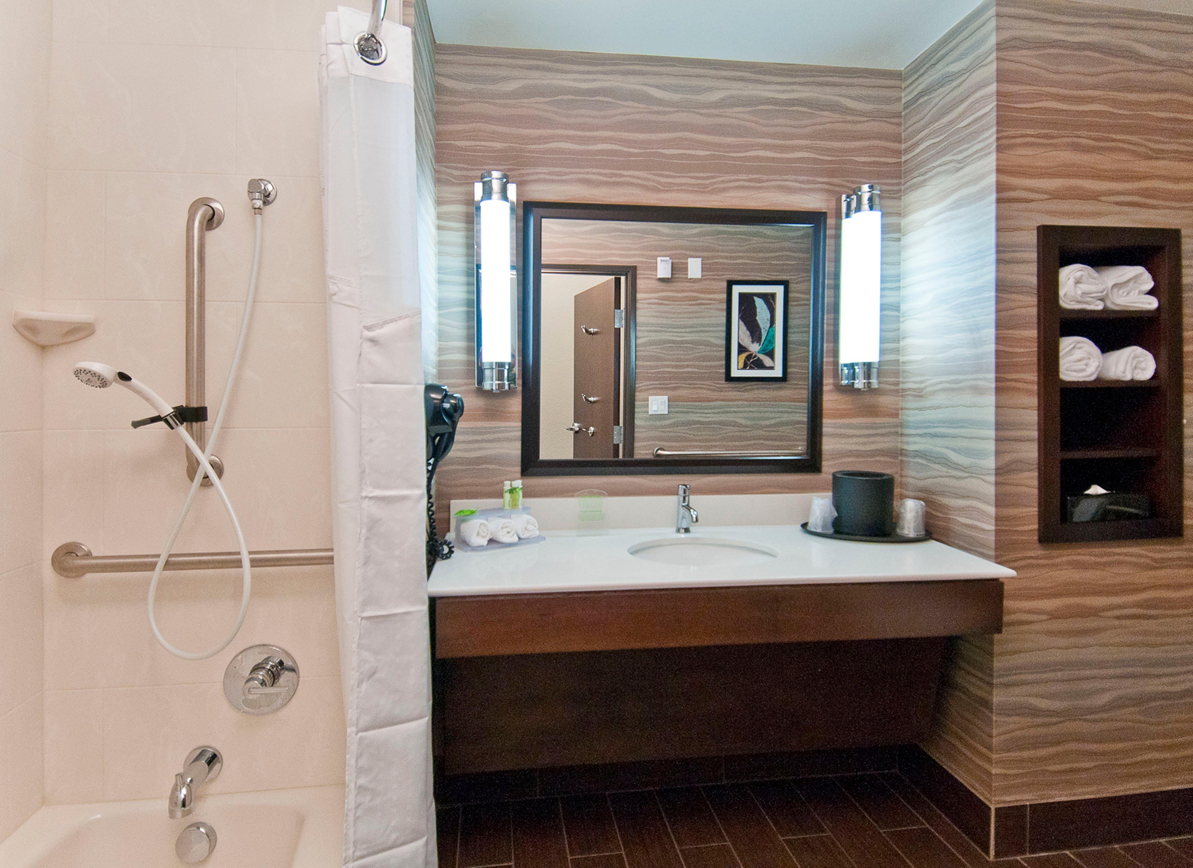 Holiday Inn Express & Suites San Antonio Frost Bank Center By Ihg Bagian luar foto
